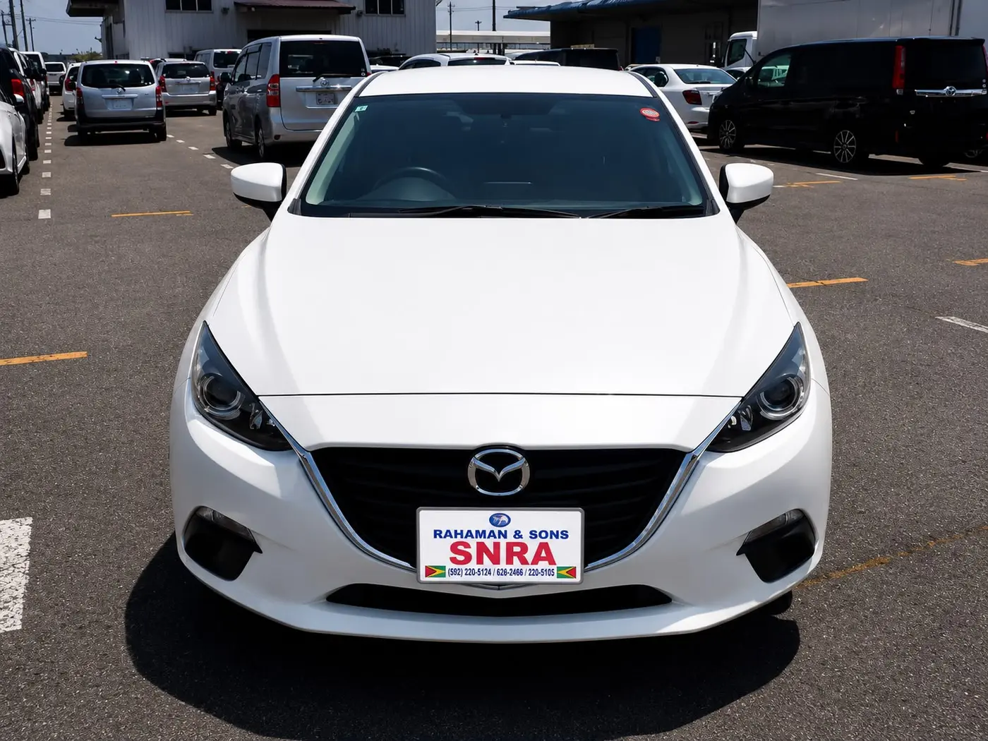 2014 Mazda Axela Sport, white — photo 3 of 4