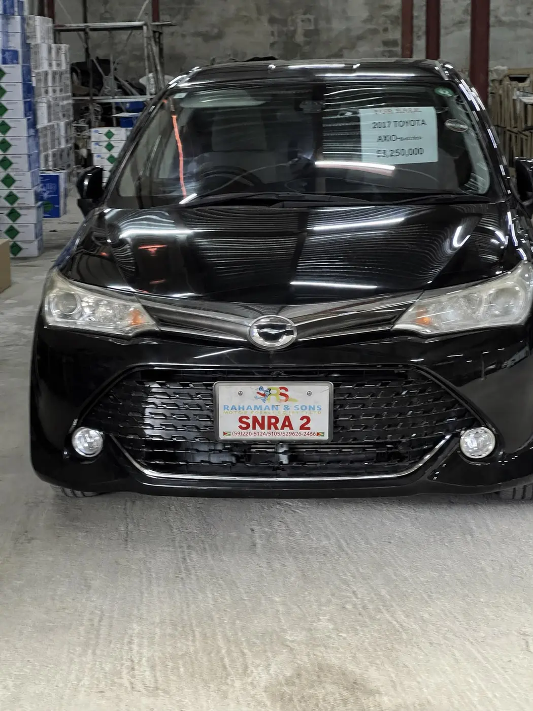 2017 Toyota Corolla Axio, black — photo 2 of 3
