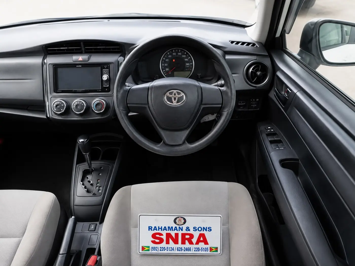 2021 Toyota Corolla Axio, white — photo 4 of 4