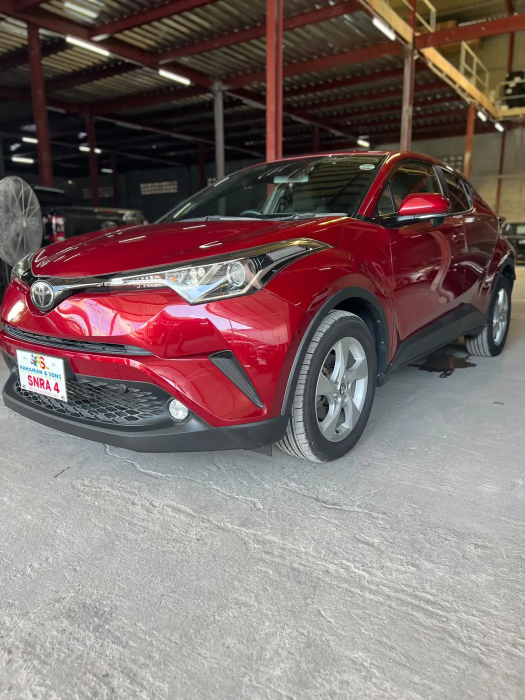 2017 Toyota C-HR, red — photo 2 of 3