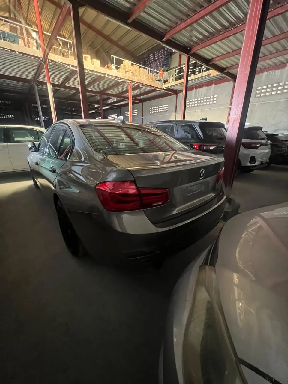 2016 BMW 3 Series, black — photo 4 of 6