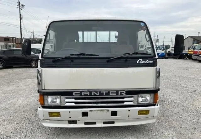 2015 Mitsubishi Canter Carrier, white — photo 2 of 4