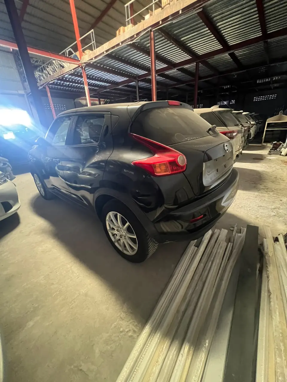 2014 Nissan Juke, black — photo 2 of 4