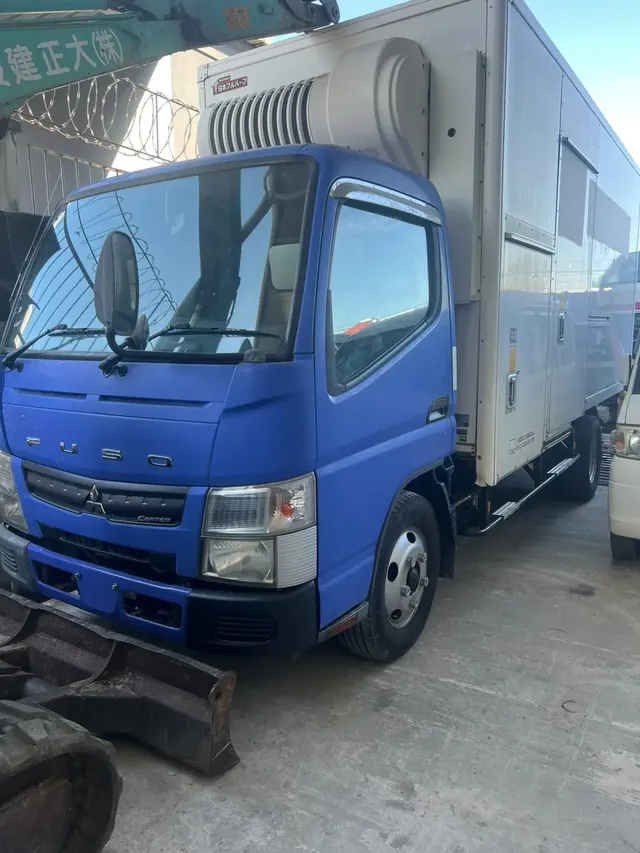 2011 Mitsubishi Fuso Canter, blue truck for sale at Rahaman & Sons, Success — in stock
