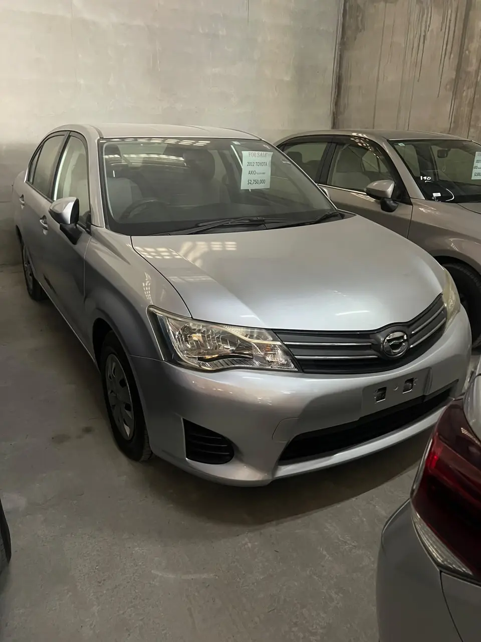 2012 Toyota Corolla Axio, silver — photo 1 of 4