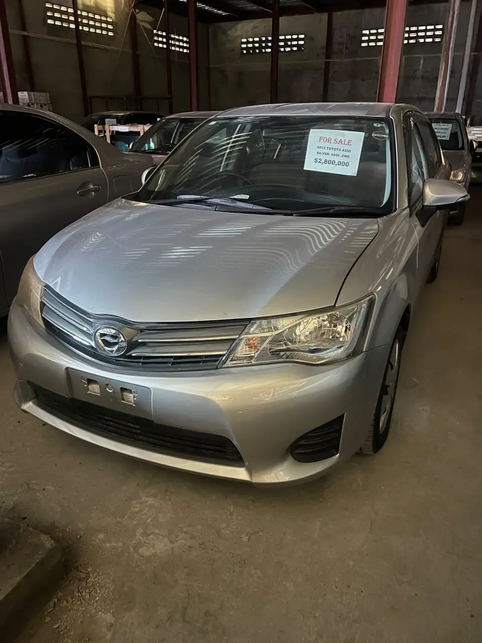 2012 Toyota Corolla Axio, silver — photo 1 of 4