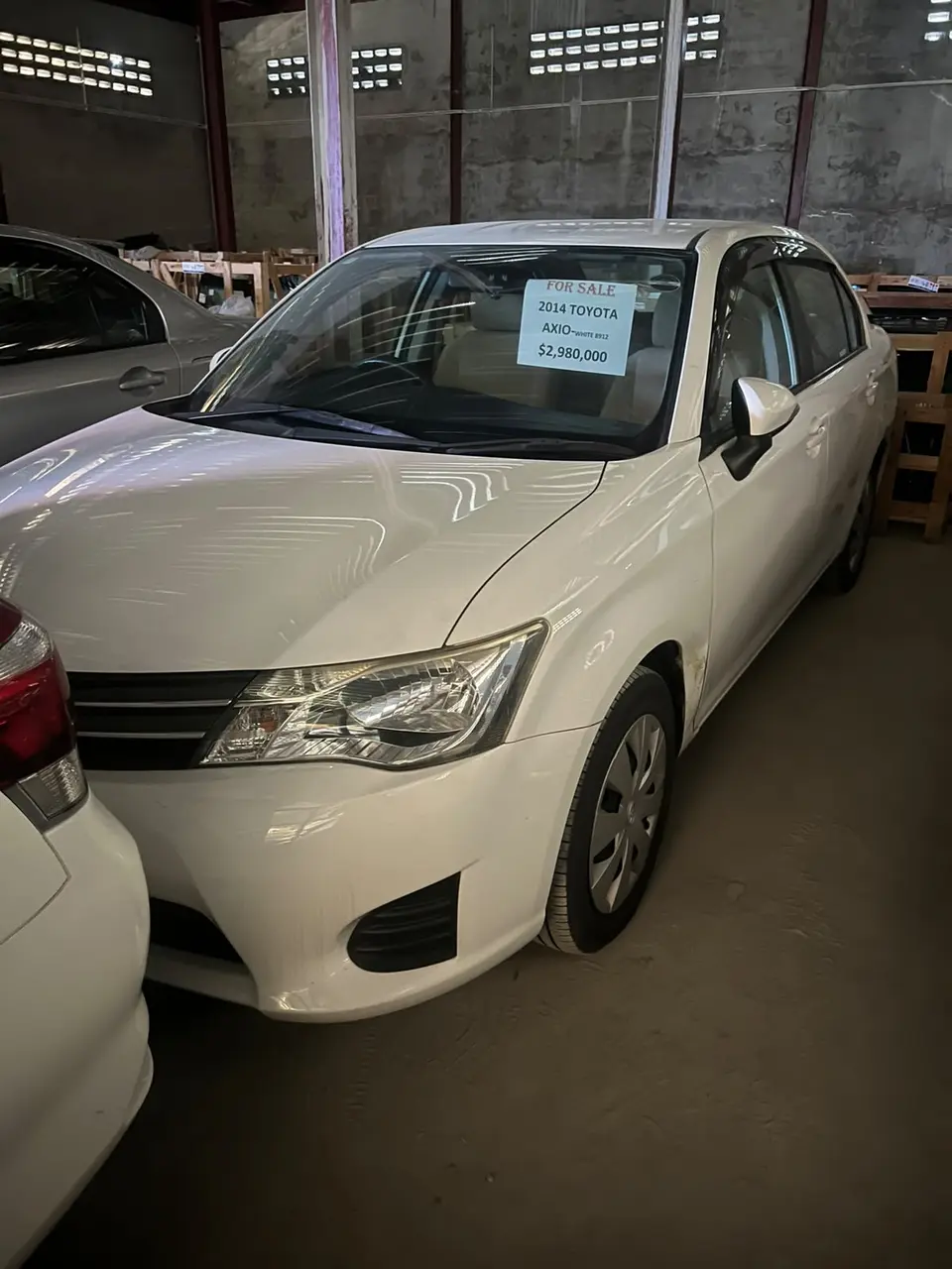 2014 Toyota Corolla Axio, white — photo 1 of 4