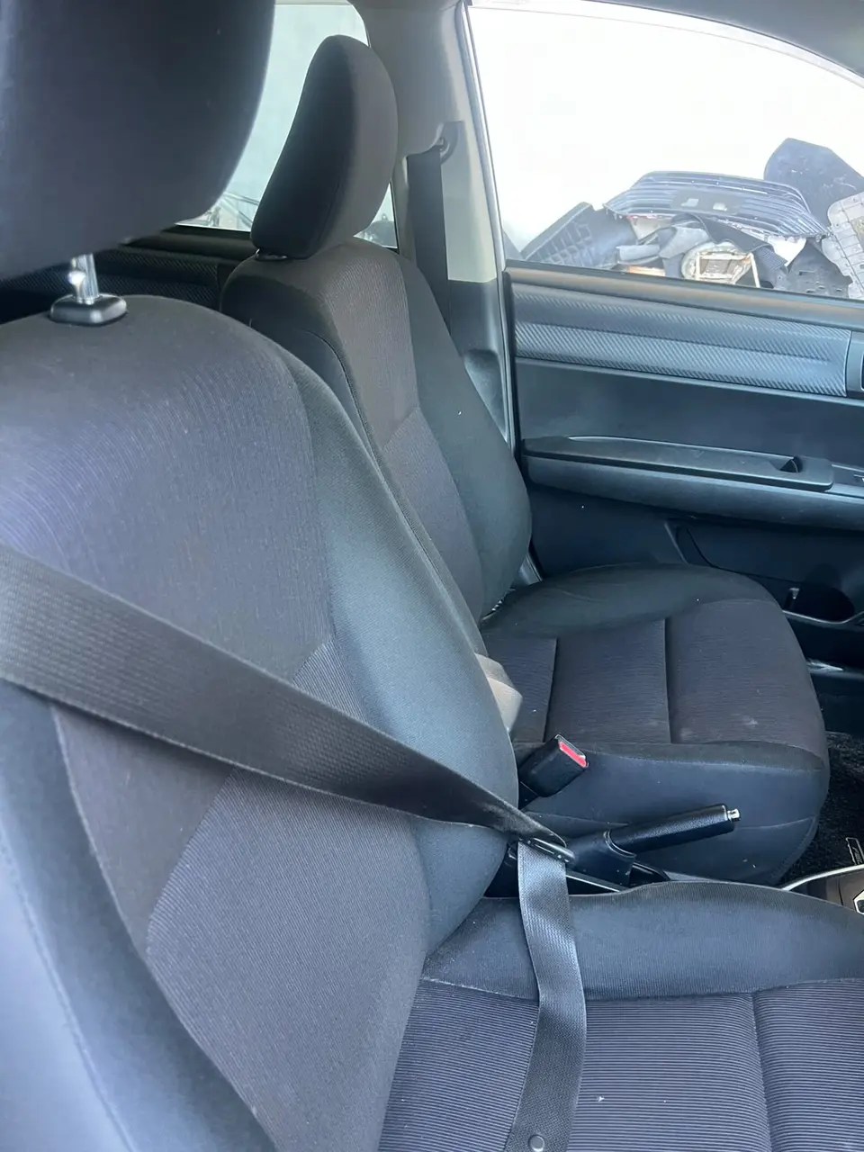 2013 Toyota Corolla Fielder, silver — photo 3 of 4