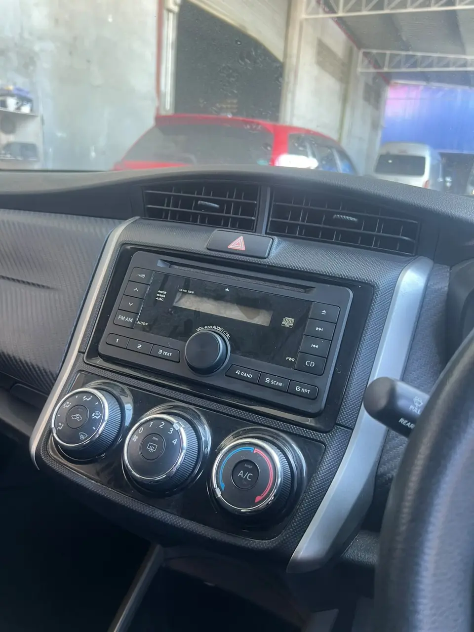 2013 Toyota Corolla Fielder, silver — photo 4 of 4