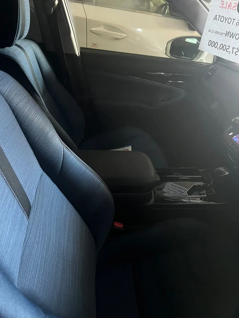 2016 Toyota Crown Athlete, silver — photo 3 of 4