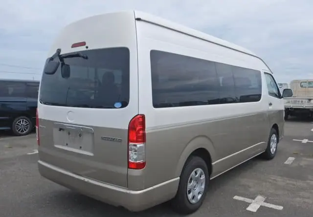 2014 Toyota Hiace Grand Cabin, white — photo 1 of 3