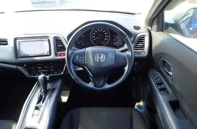 2014 Honda Vezel, blue — photo 2 of 3